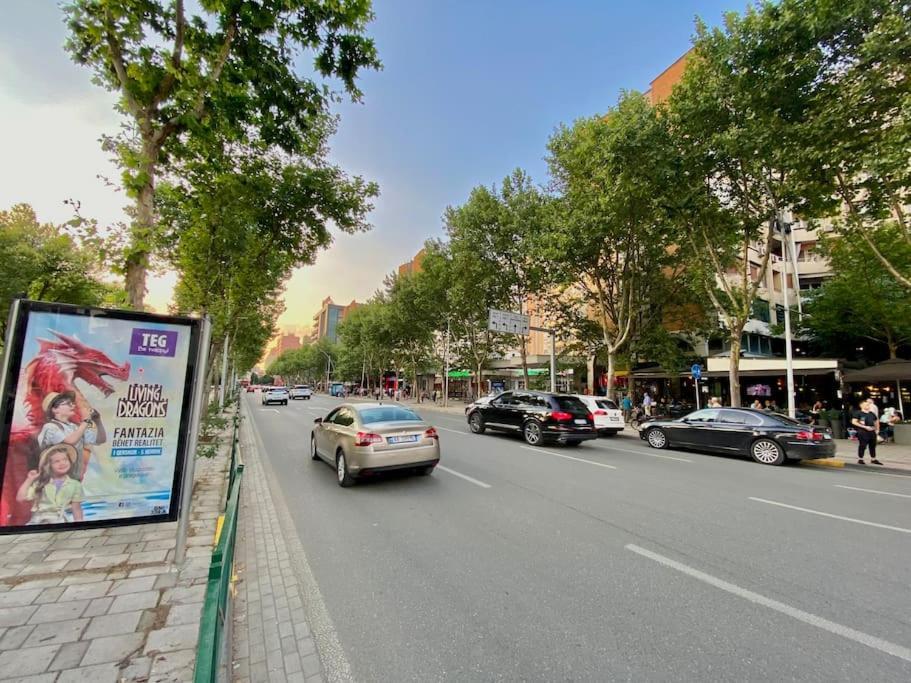 City Centre Big Art'Partment Heart Of The Capital Tirana Extérieur photo